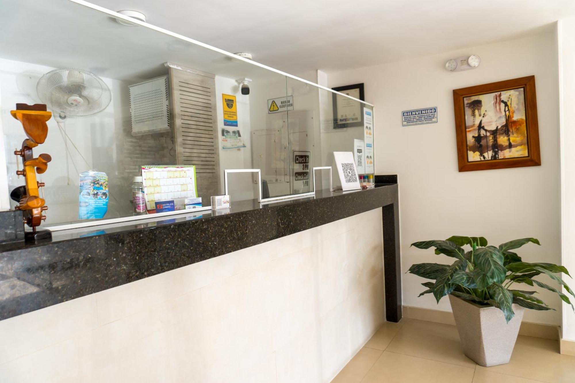Hotel Zamay Plus Санта-Марта Екстер'єр фото